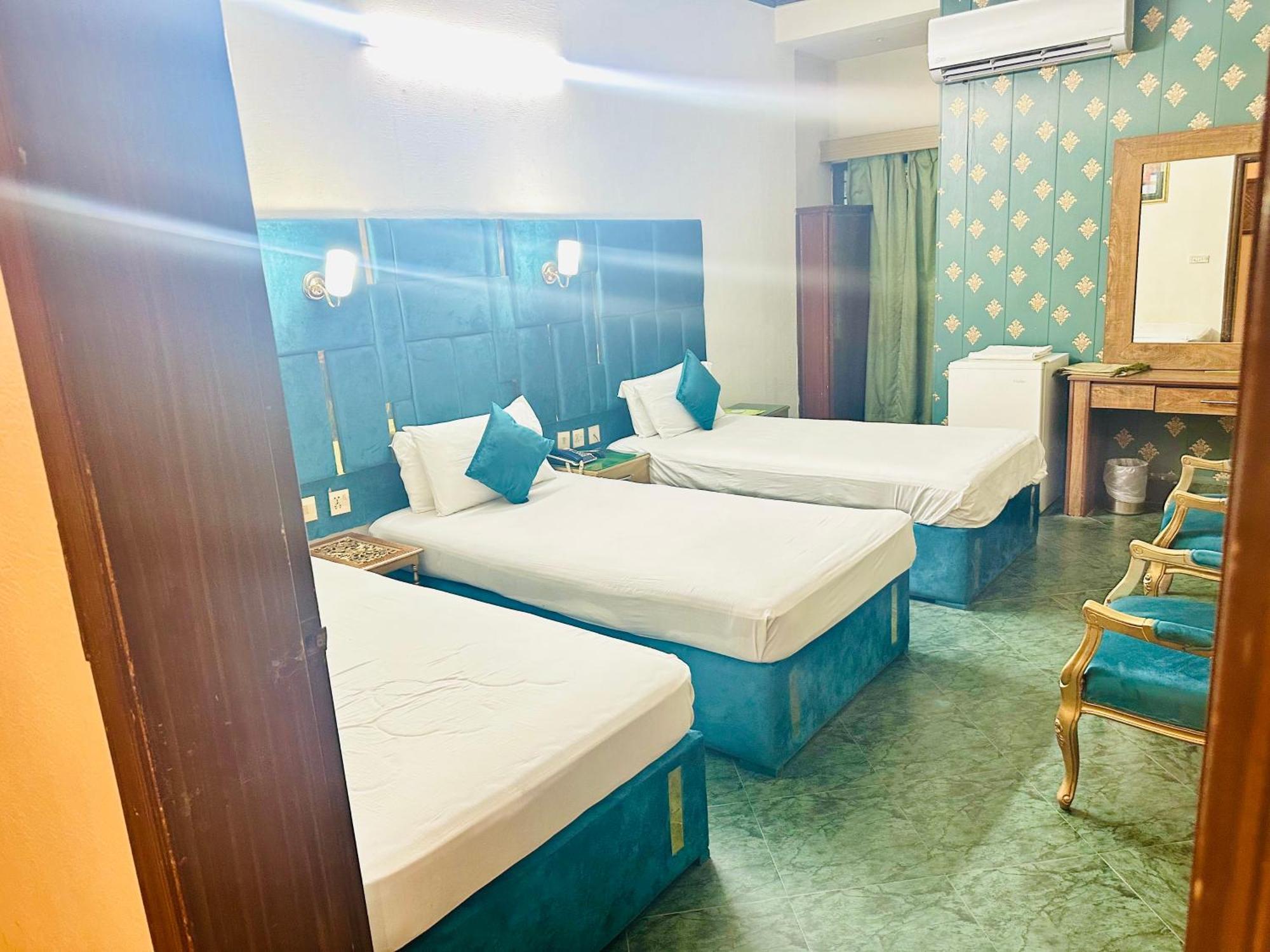 Fiesta Inn Hotel & Resorts Multan Exterior photo