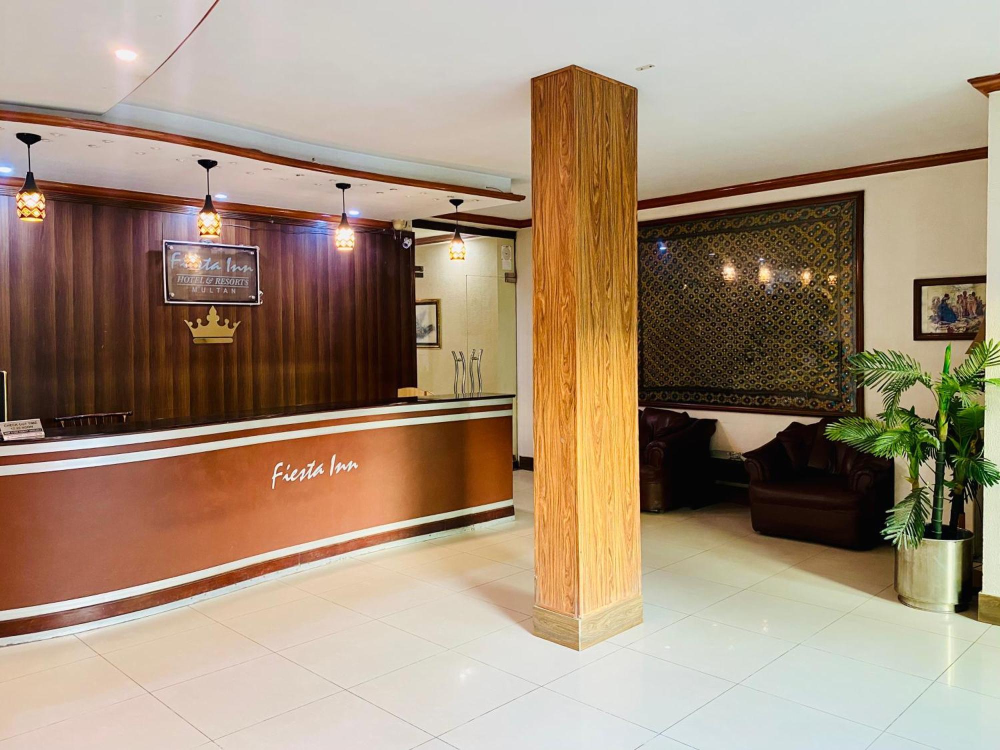 Fiesta Inn Hotel & Resorts Multan Exterior photo